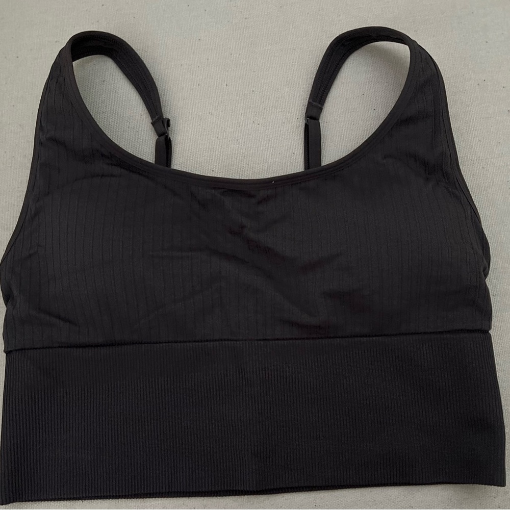 Victoria’s Secret PINK Active Seamless Lightly Lined Bra